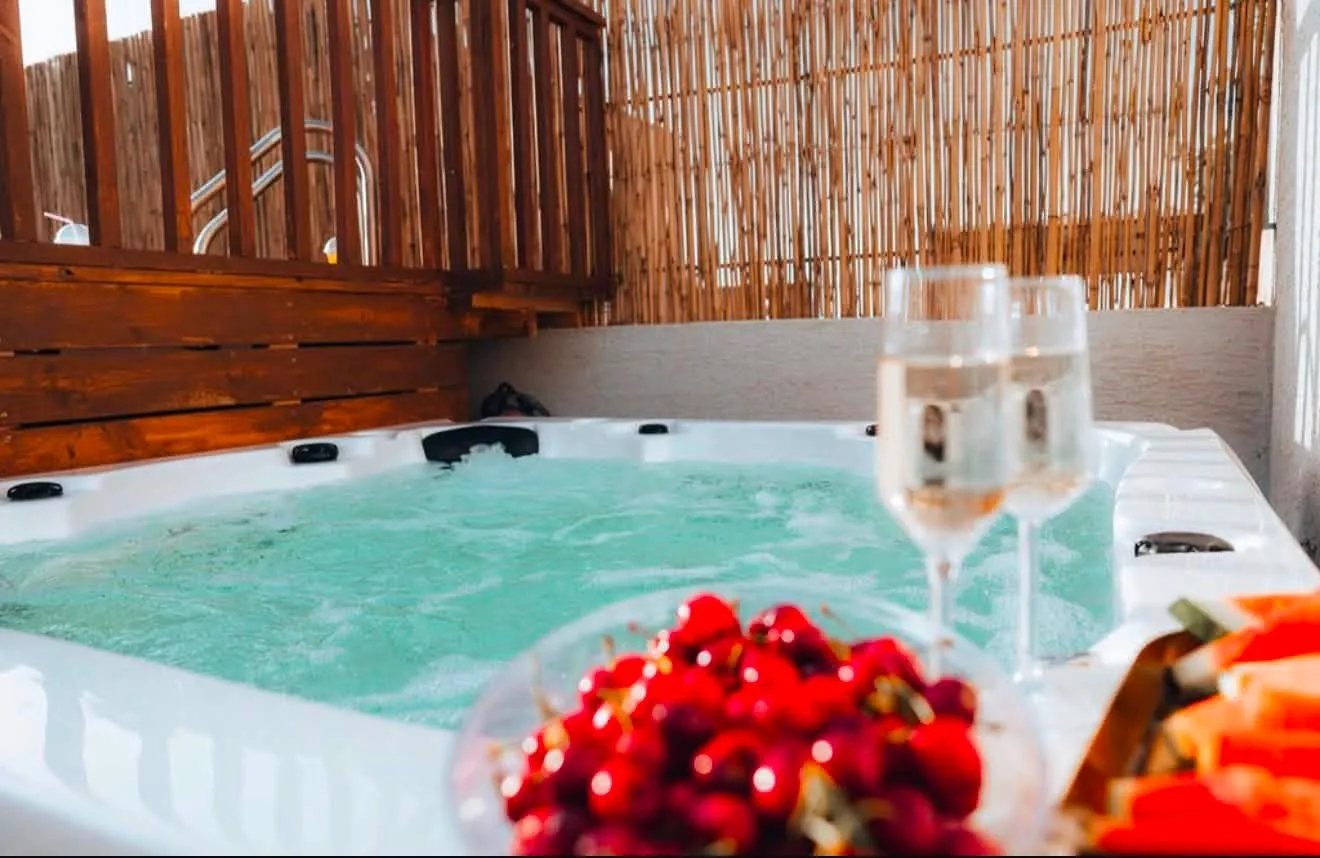 COCONUT SUITES